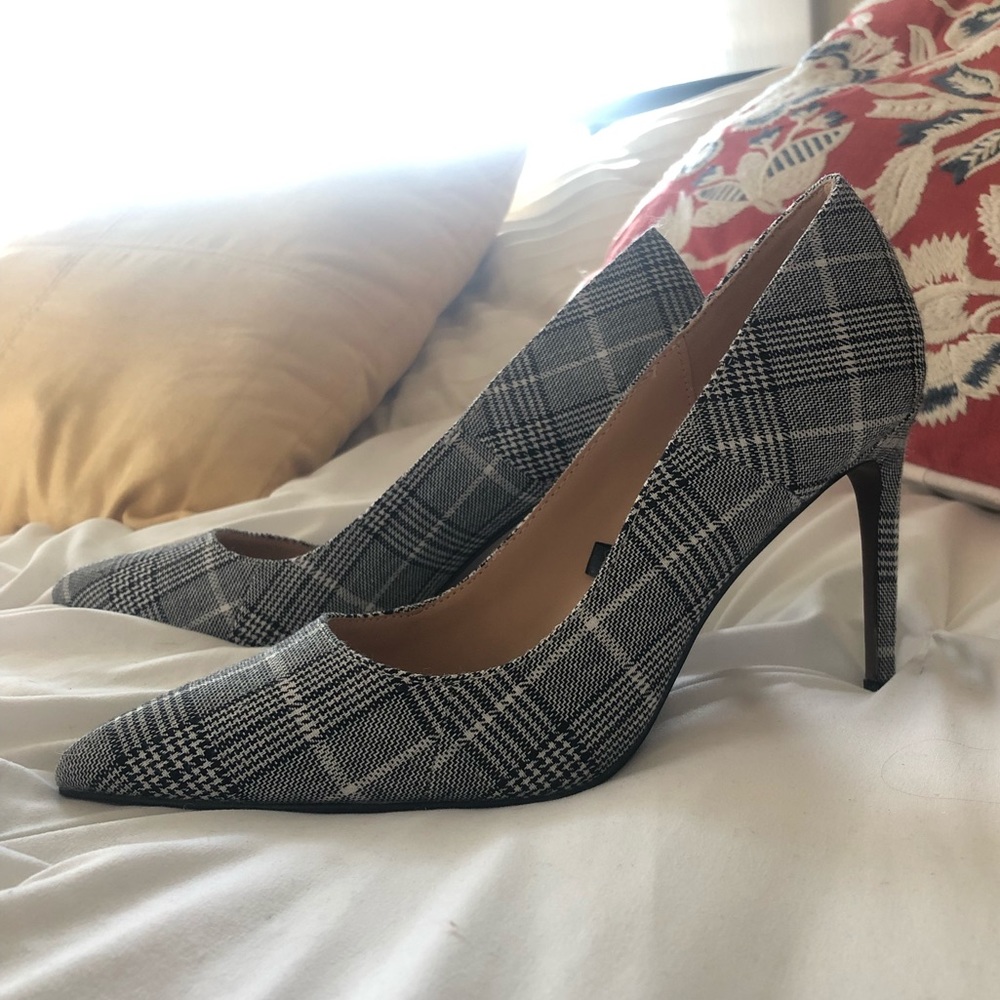 Plaid Pointed Toe Pumps